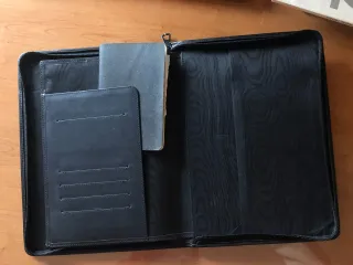 Astuccio portadocumenti vintage nero Made in Italy