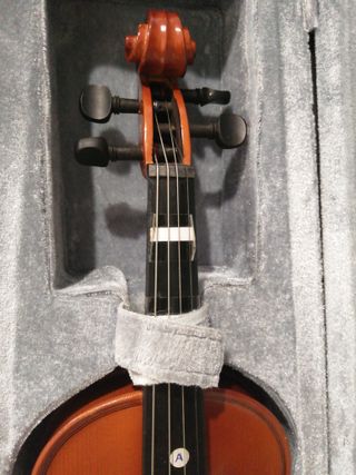 Violín 1/8 con funda y arco