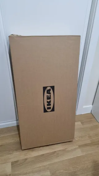 Armario blanco de salón