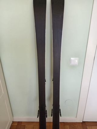 Esquís Atomic Izor 5:3 medida 1.59 cm