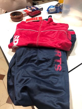 Chándal niña Talla 12 nuevos