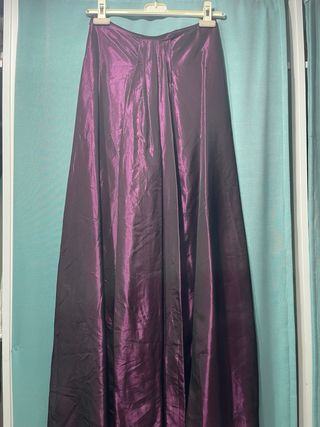Falda larga morada de fiesta