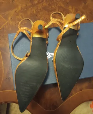 Zapatos de tacón AZZAREY talla 37 dorados