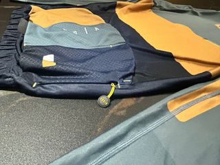 Maillot COBBLE CONQUER Manga Larga Talla L