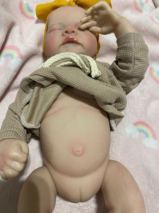 Bebé Reborn realista con certificado de nacimiento