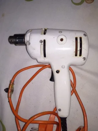 Taladro Eléctrico Vintage Blanco