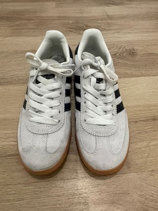 Adidas Spezial Gris y Negro