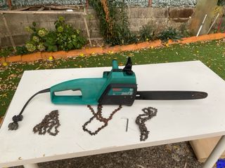 Vendo motosierra eléctrica Bosch 350B