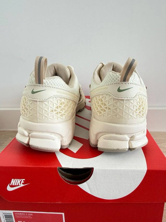 Zapatillas Nike Vomero 5