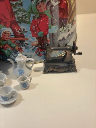 lotto bambole vintage  con scatola di latta