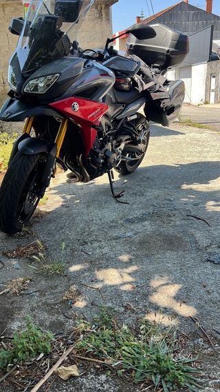 Yamaha Tracer 900 GT Gris/Roja