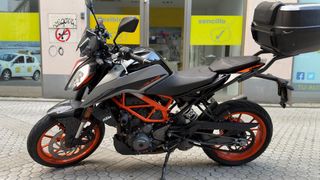 KTM Duke 390 - Año 2022