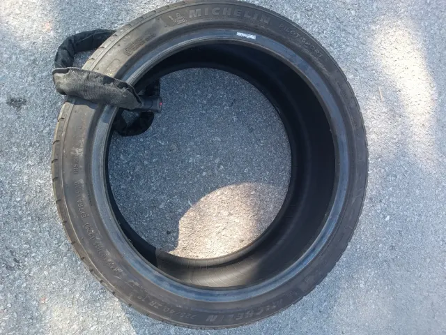 Rueda Michelin casi nueva