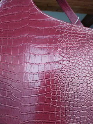 Porta revistas em pele sintética