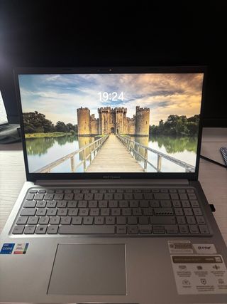 Portátil ASUS Vivobook 15 Gris