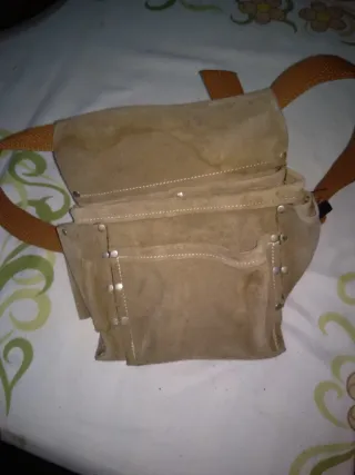 Bolsa porta herramientas de cuero