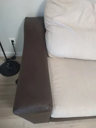 Vendo sofá cama estilo italiano,de tres plaza.