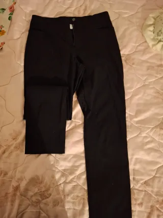 Pantaloni neri eleganti
