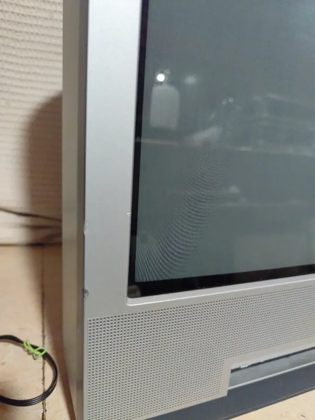 TV Sony trinitron CRT 21 pulgadas Beige