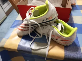 Botas de fútbol para niño Adidas Talla 32