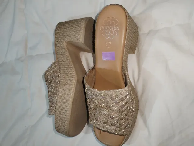 Tacones Buonarotti Beige y Dorado