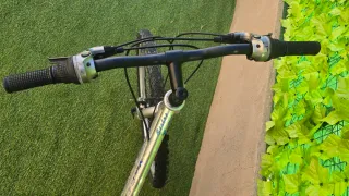 Bicicleta CONOR plateada y azul
        MuyPocoUso