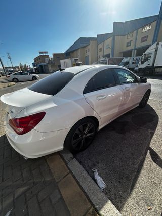 Mercedes-Benz Clase CLA 2015