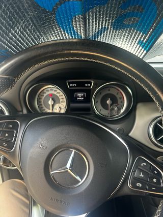 Mercedes-Benz Clase CLA 2015