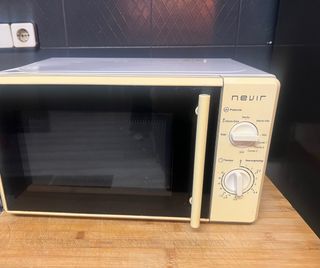 Microondas Nevir con Grill