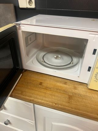 Microondas Nevir con Grill