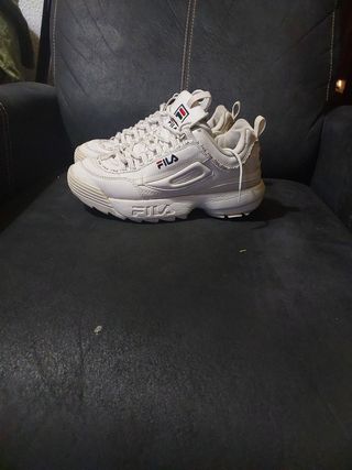 Zapatillas Fila Talla 38.5 Blancas