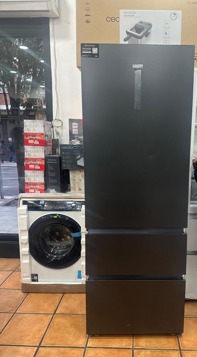 Frigorífico Combi Haier HTW7720ENMB No Frost