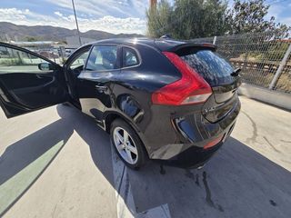 2018 Volvo V40 