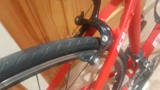 Bicicleta de carretera B'TWIN Roja talla S