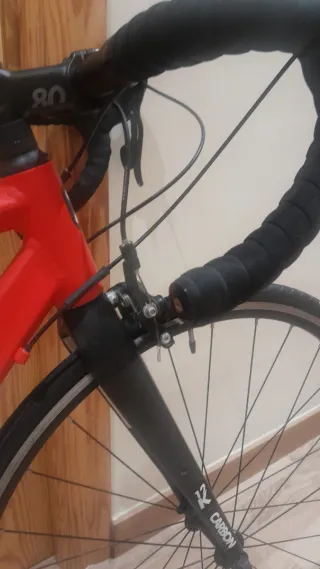 Bicicleta de carretera B'TWIN Roja talla S
