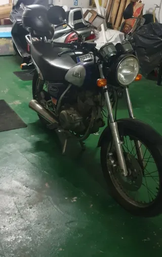 Yamaha 250cc Moto sin itv