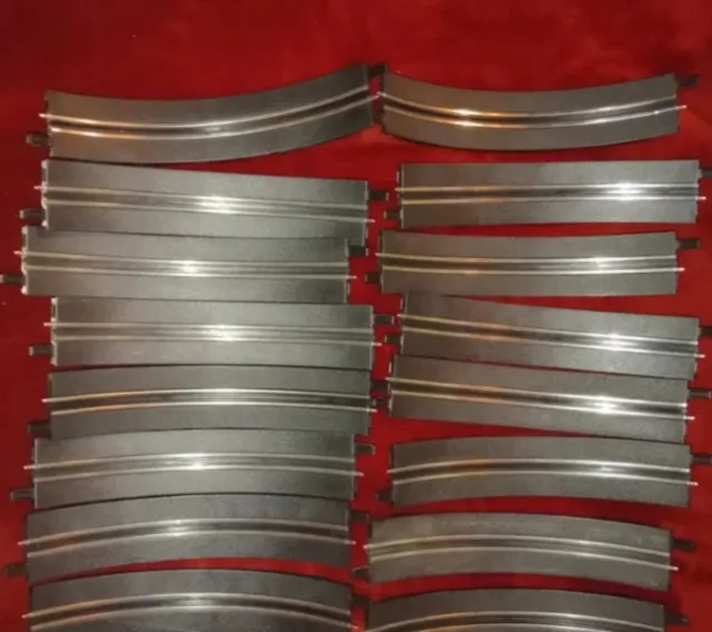 Carrera GO lotto di 16 piste per curve Peraltar