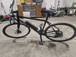 Bicicleta Eléctrica Pure Flux One Negra