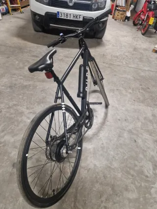 Bicicleta Eléctrica Pure Flux One Negra