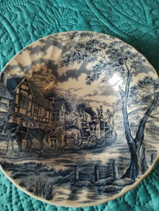 Prato fundo loiça inglesa azul e branco