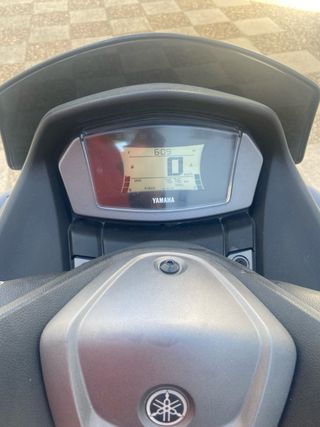 Yamaha NMAX 125 Azul