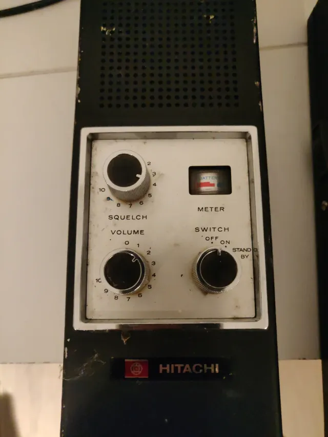 Walkie Talkie Hitachi 27 MHz CB
