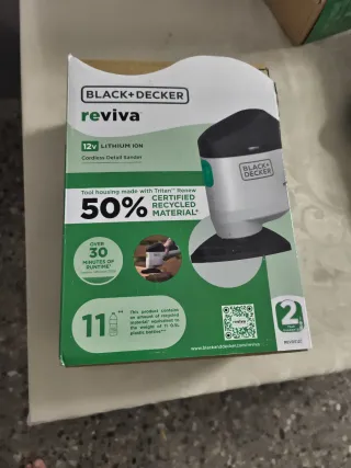 Lijadora Black+Decker Reviva 12V