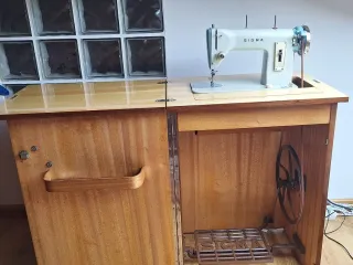 Máquina de coser Mod. 110