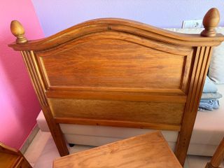 Conjunto madera maciza: escritorio, mesita y cabec