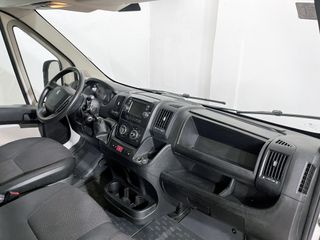 Citroën Jumper 2.0 BlueHDi 33 L2H2 ¡IVA DEDUCIBLE!