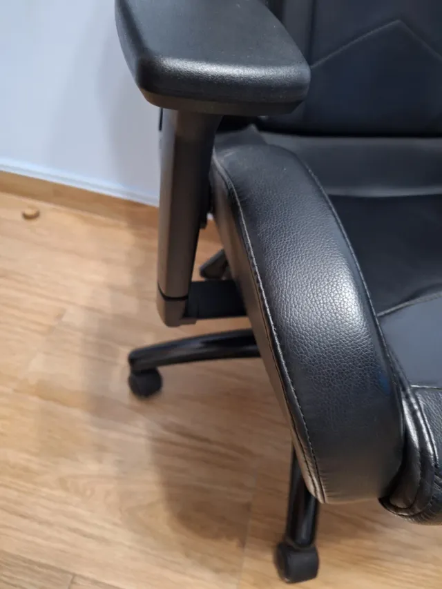 Silla escritorio Gaming Newskill Negra