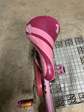 Bicicleta Barbie Rosa con Corazones