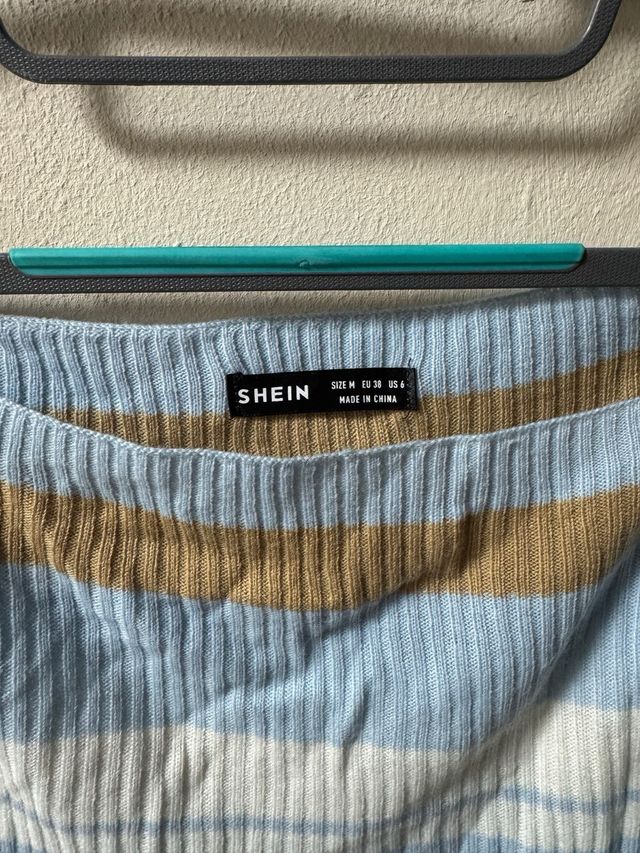 Jersey Shein canalé rayas azul claro y camel