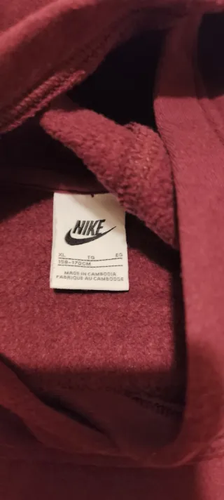 Sudadera Nike burdeos